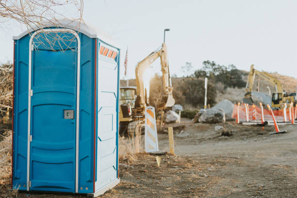 Best Porta potty delivery and setup  in Fayetteville, NY